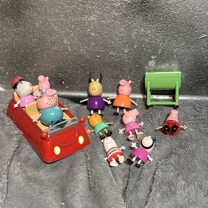 Lot Of Peppa Pig Figures Mom Dad Friends With Family Red Car 9 Figures Grill